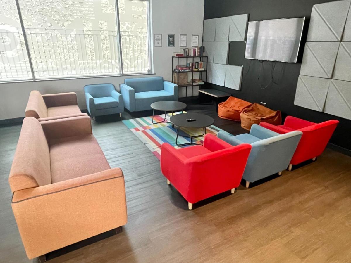 Apartmán Joivy Affordable Dublin Thomas Street - Adults Only Exteriér fotografie