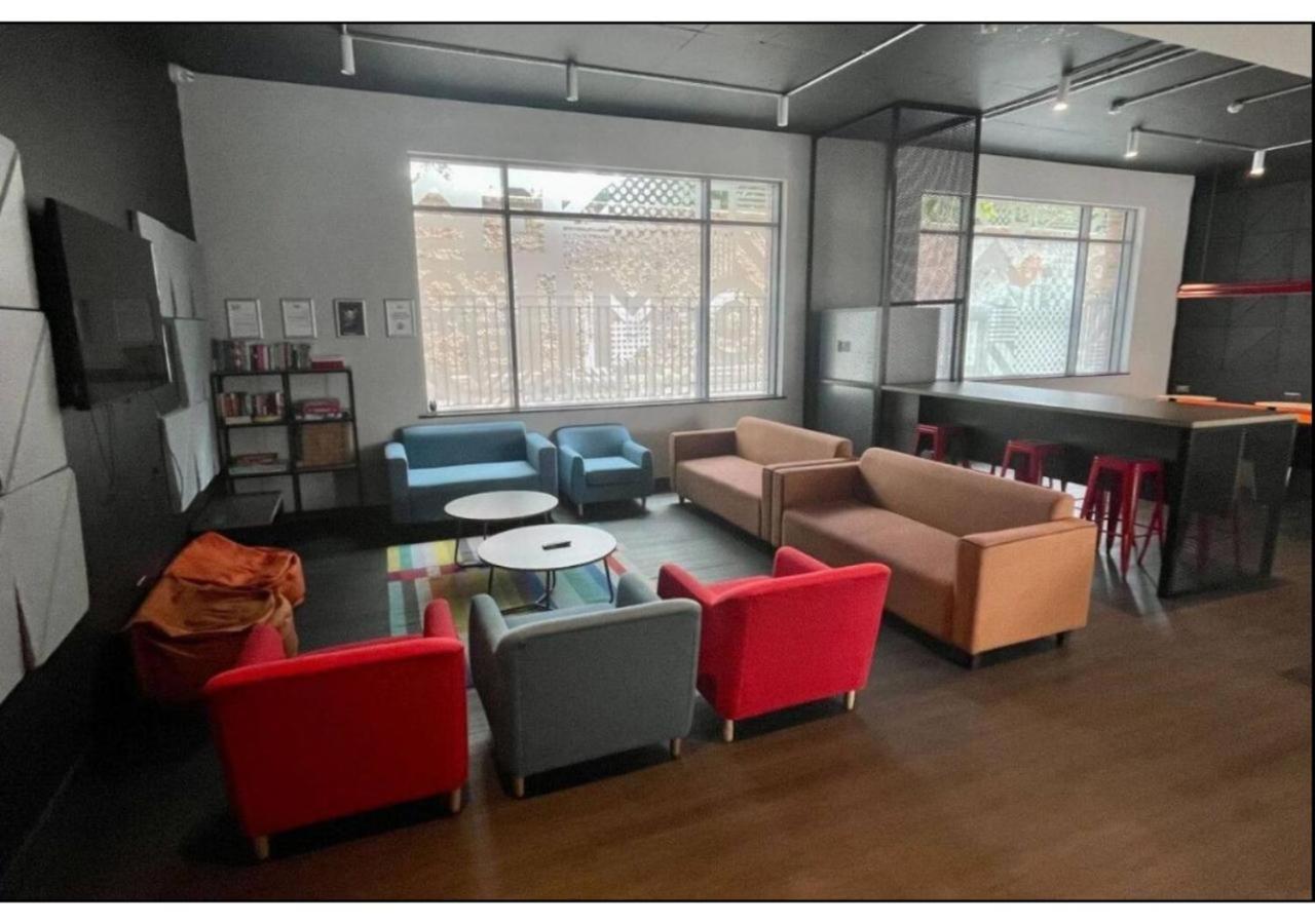 Apartmán Joivy Affordable Dublin Thomas Street - Adults Only Exteriér fotografie