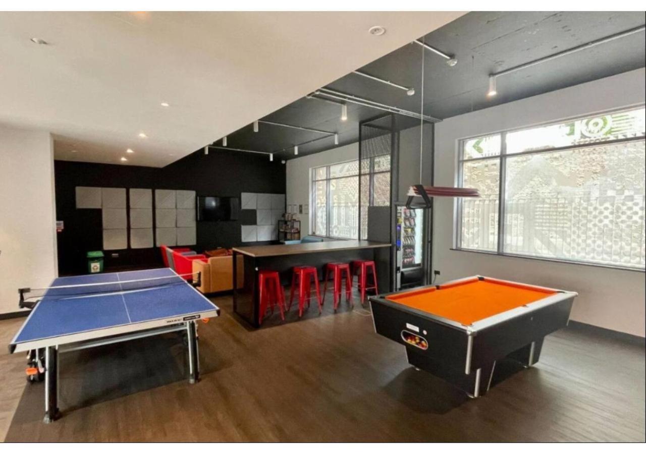 Apartmán Joivy Affordable Dublin Thomas Street - Adults Only Exteriér fotografie
