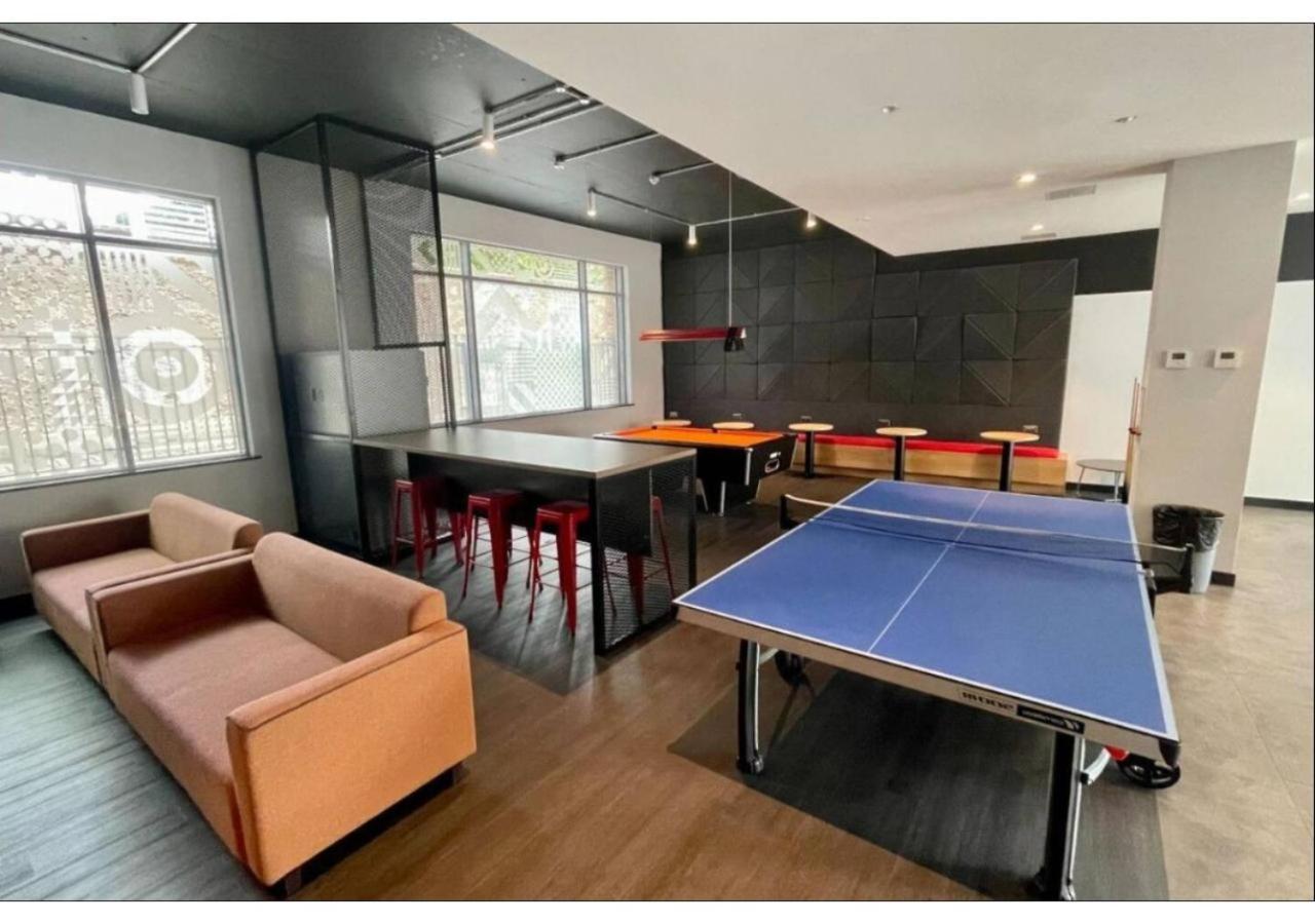 Apartmán Joivy Affordable Dublin Thomas Street - Adults Only Exteriér fotografie